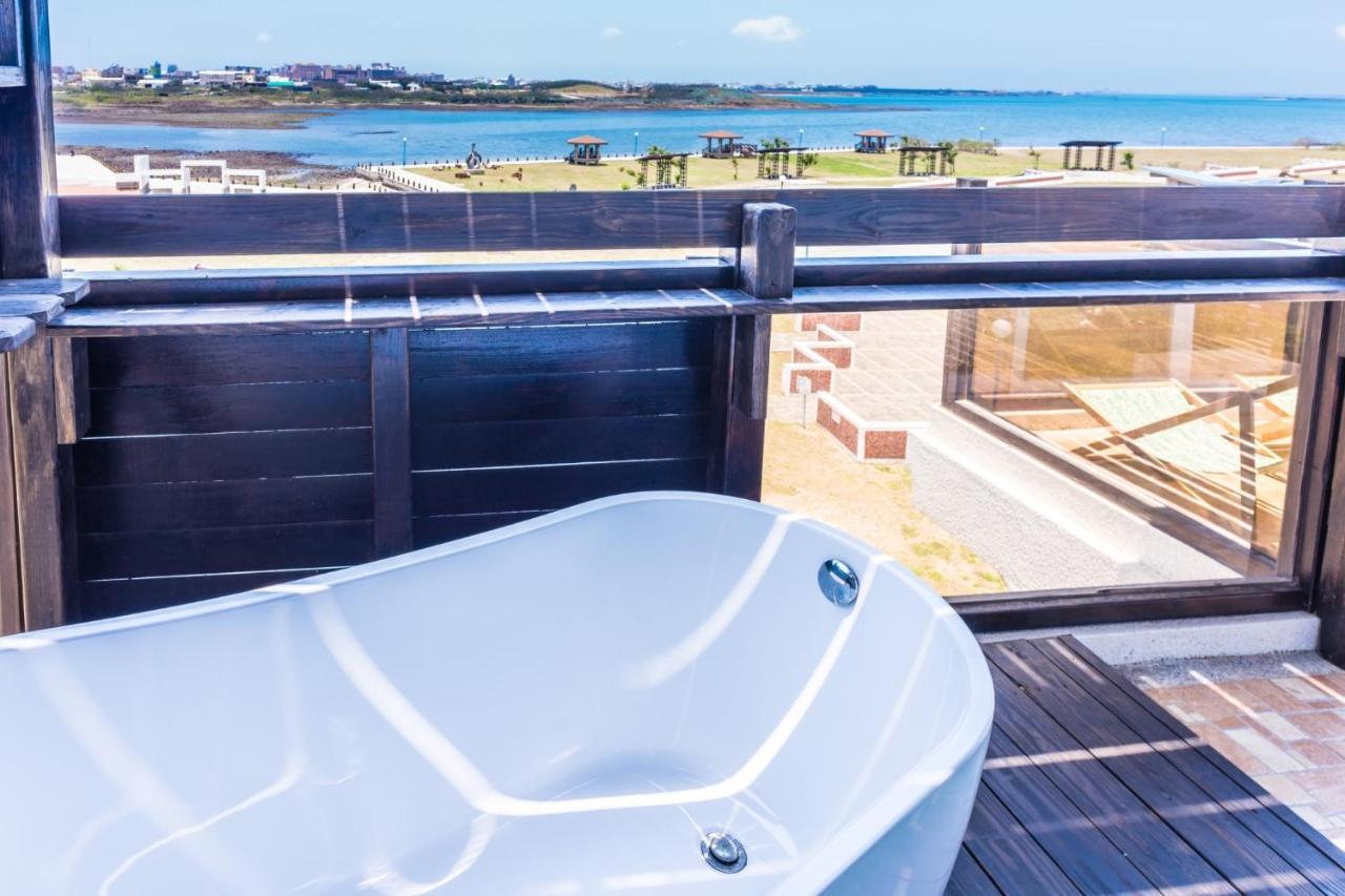 Malibu Oceanview Homestay Magong Ngoại thất bức ảnh